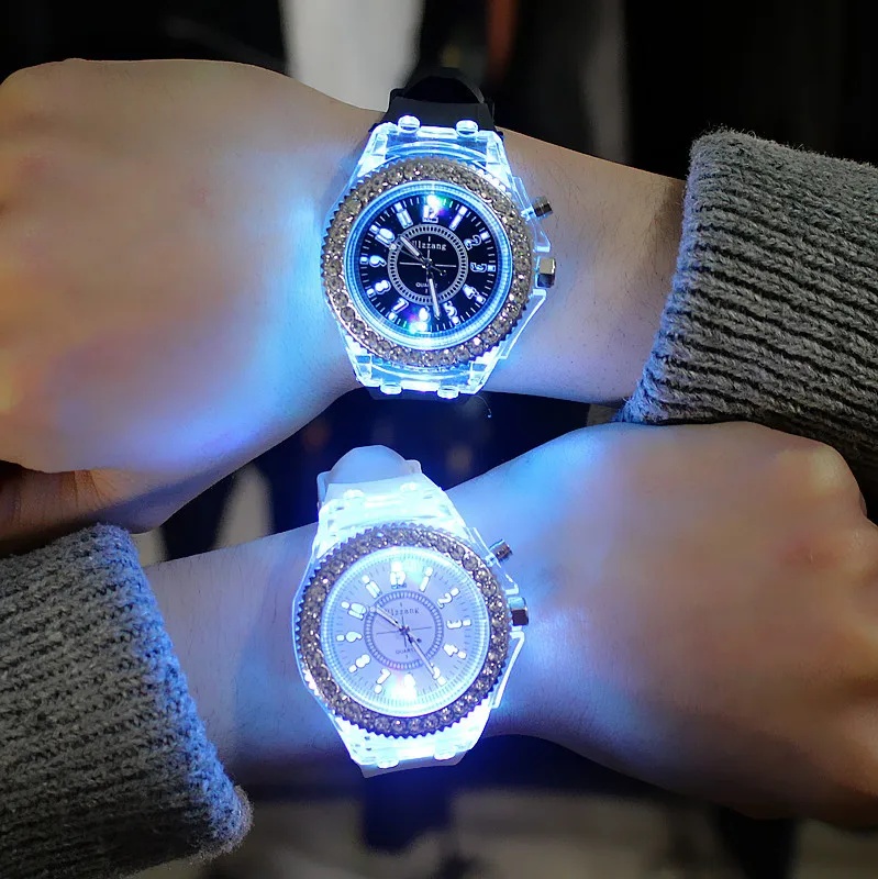 Led Flash Luminous Watch Perso - Smartwatch Trending Watches For Women incelemesi ve fiyatı